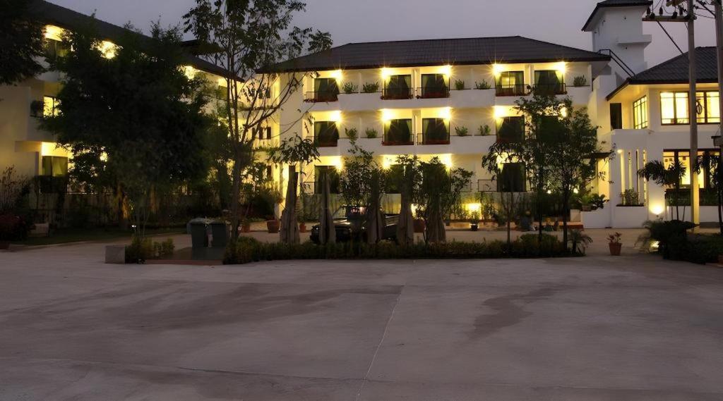 Baan Nan Hotel Eksteriør bilde