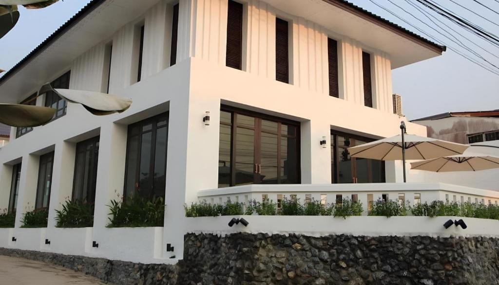 Baan Nan Hotel Eksteriør bilde