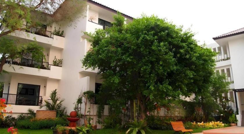 Baan Nan Hotel Eksteriør bilde