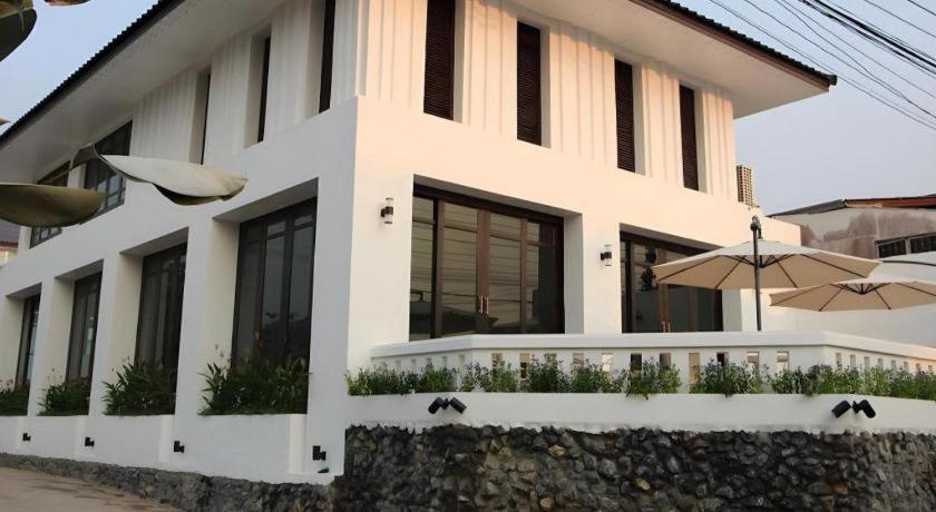 Baan Nan Hotel Eksteriør bilde